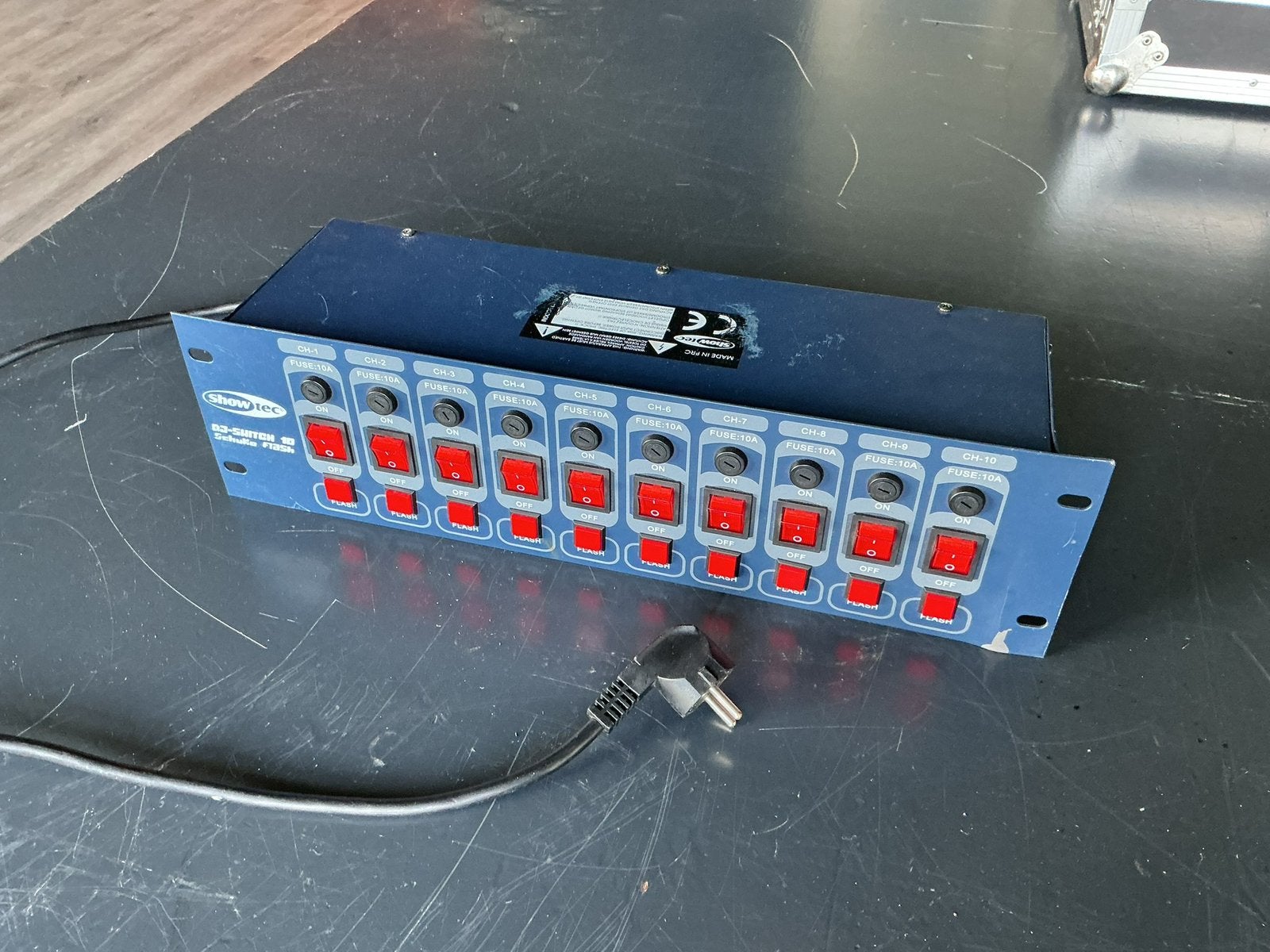 Showtec stroomverdeler 19inch rack 3 he, Ophalen of Verzenden, Zo goed als nieuw, Apparatuur