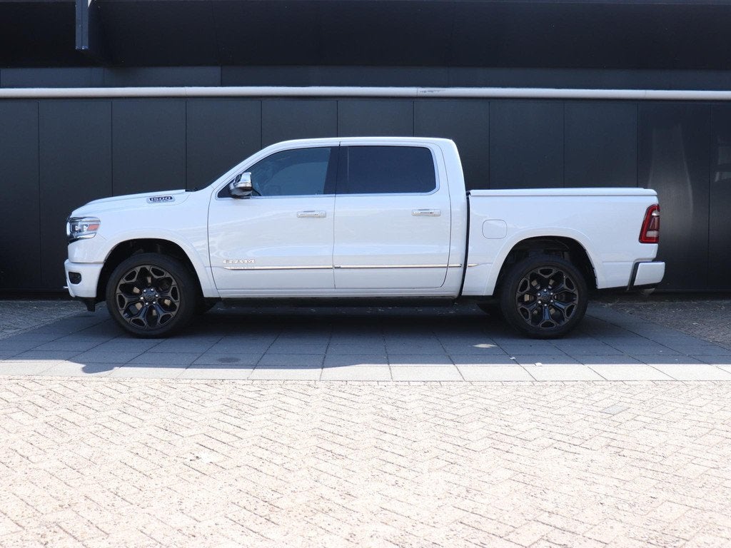 Dodge Ram 1500 5.7 V8 4x4 Crew Cab Limited | LEDER | MEMORY, Auto's, Dodge, Automaat, 2706 kg, Gebruikt, 5654 cc