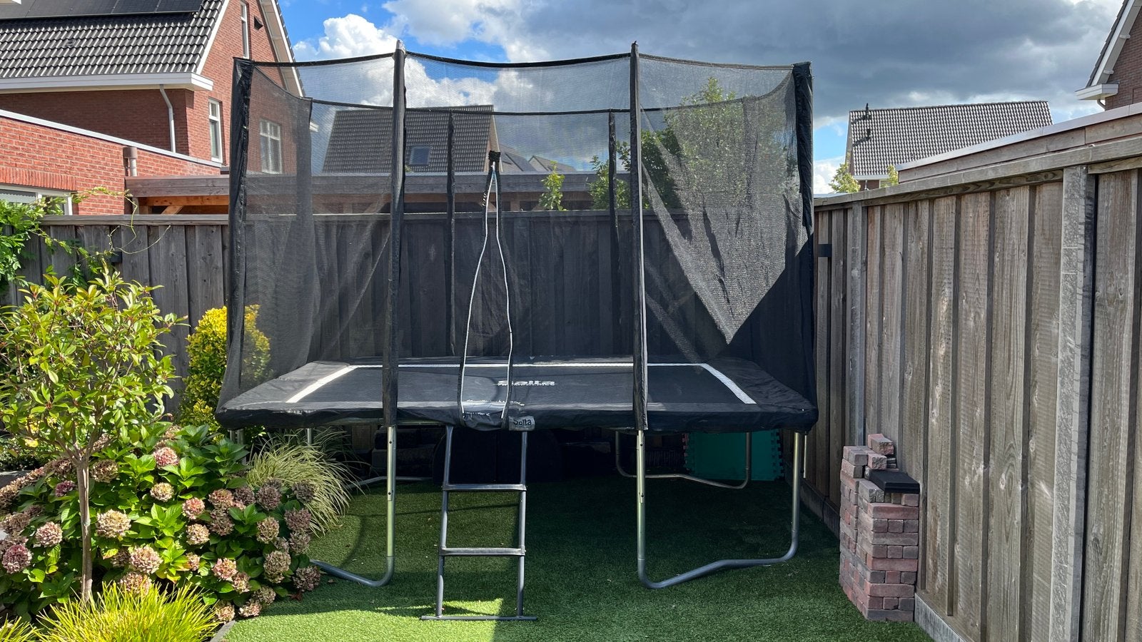 Salta trampoline, 305 x 214 cm, met trap en vangnet, Ophalen, Gebruikt