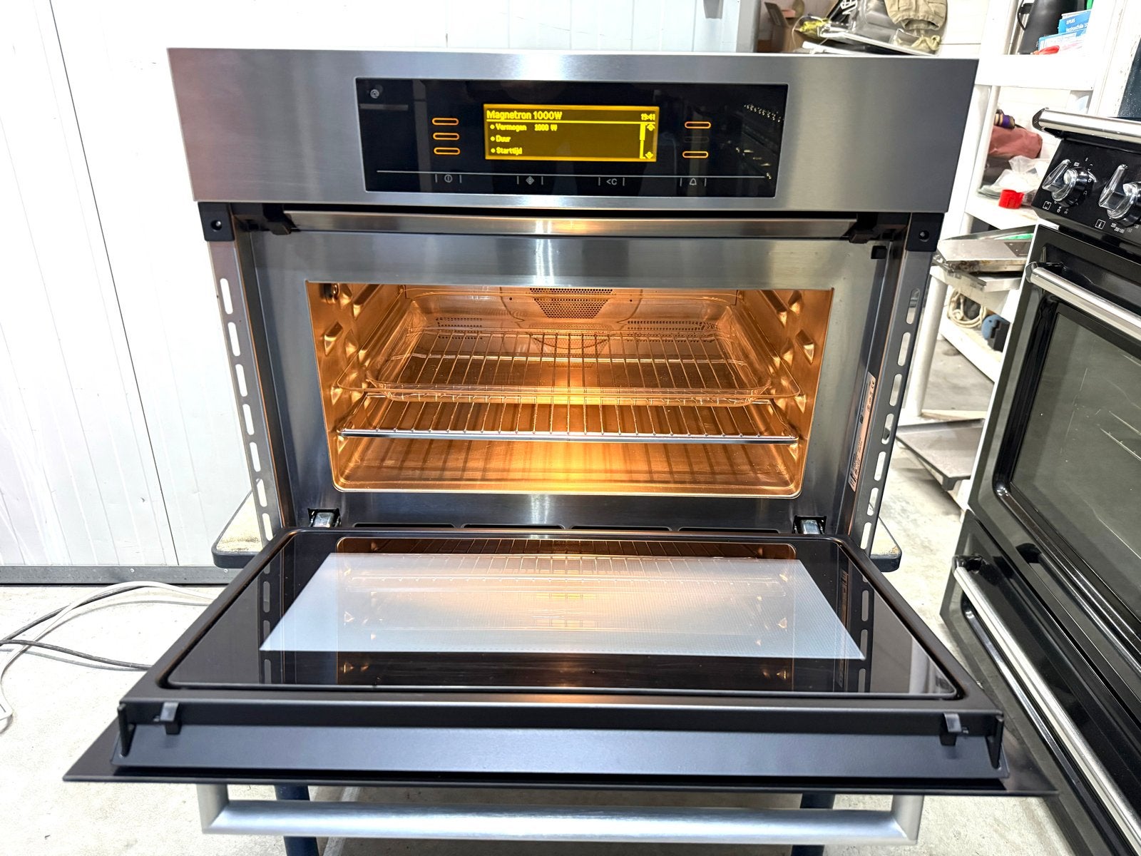 Miele H5080BM Inbouw Combimagnetron - Zo goed als nieuw, De laan 8, Combimagnetron, Bella, 60 cm of meer