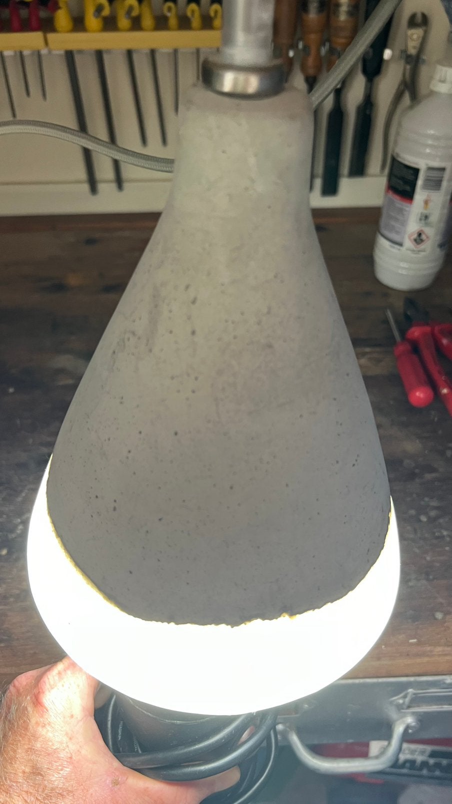 Set van 2 betonnen hanglampen - industrieel design, Ophalen of Verzenden, Gebruikt, Overige materialen, E14 (klein)