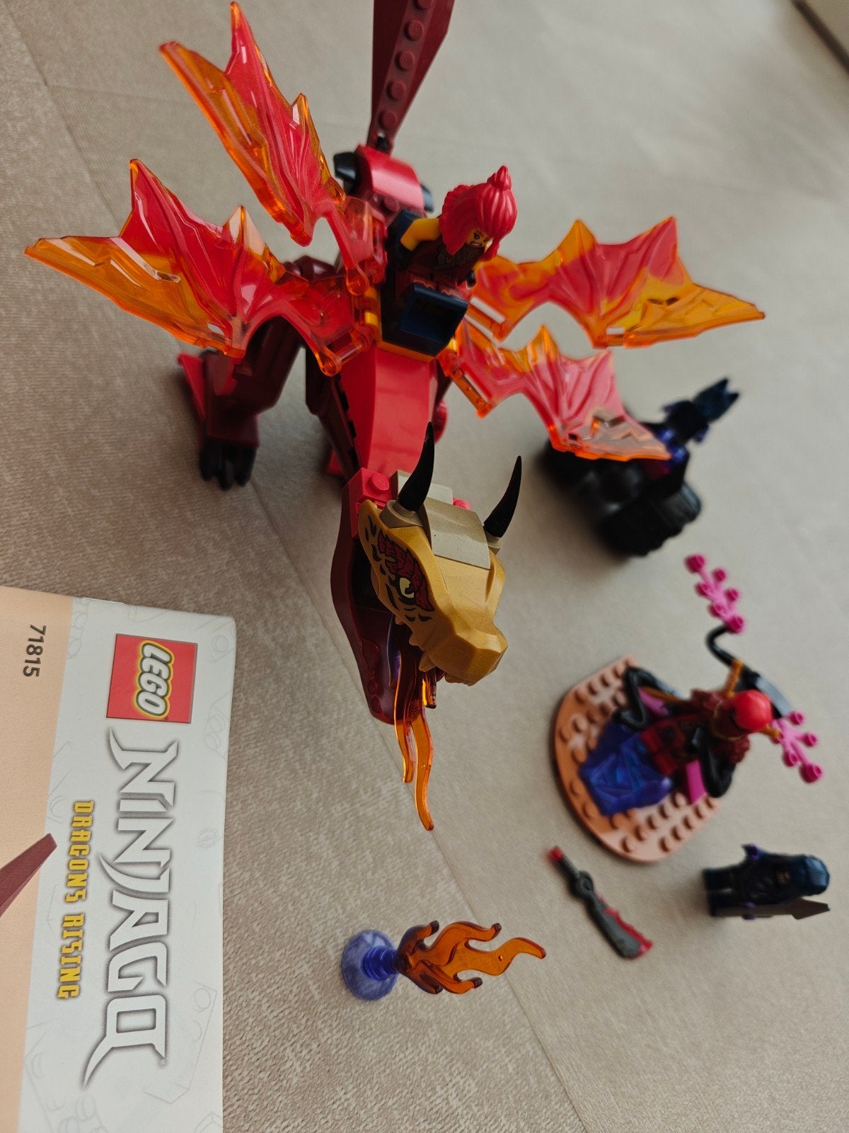 Lego ninjago 71815, Ophalen