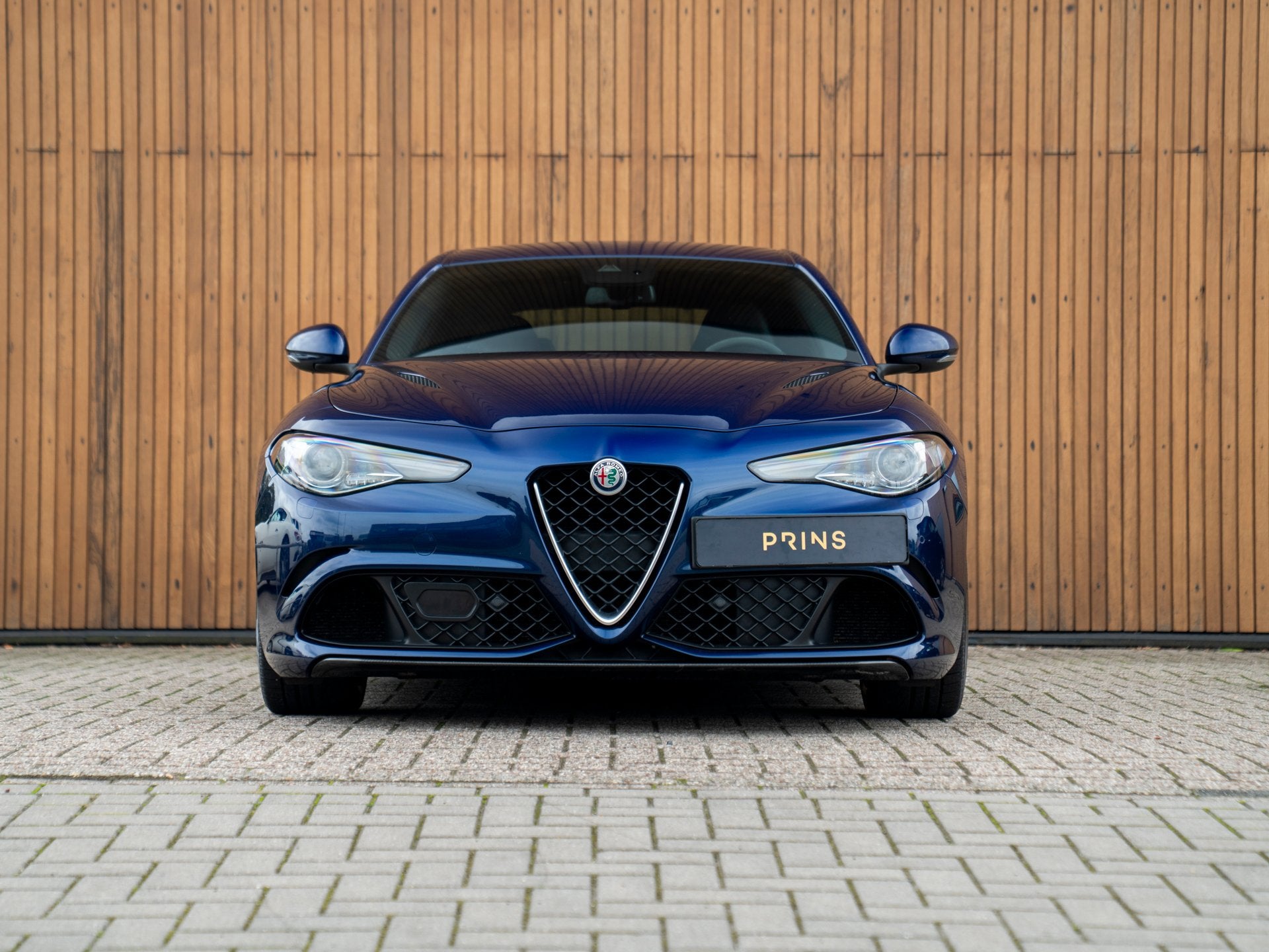 Alfa Romeo Giulia 2.9 V6 Quadrifoglio Manual (bj 2017), Achterwielaandrijving, Gebruikt, 510 pk, Blauw