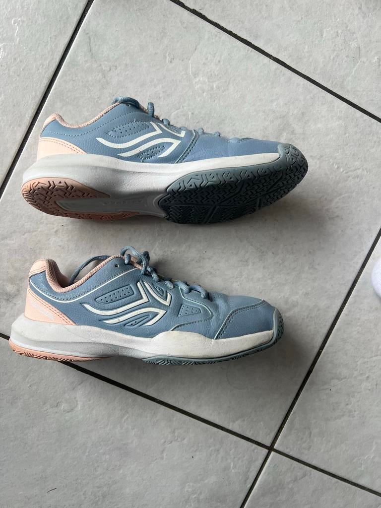 Artengo sportschoenen maat 39, Kleding | Dames, Blauw, Sportschoenen, Ophalen of Verzenden, Zo goed als nieuw