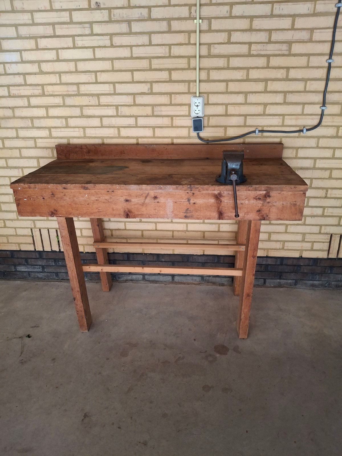 werkbank met bankschroef, Ophalen, Rechthoekig, 100 tot 150 cm
