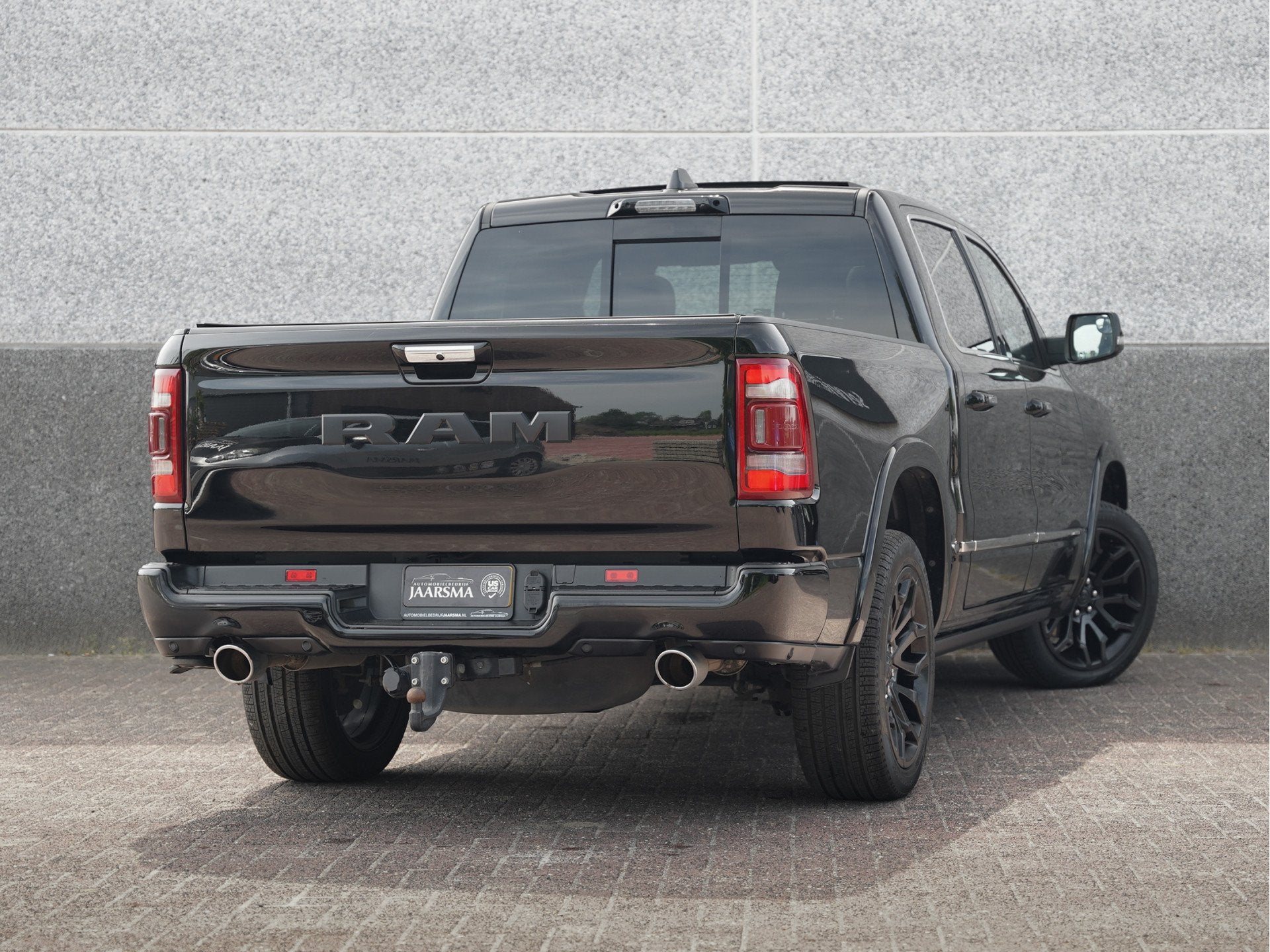 Dodge Ram 1500 5.7 V8 4x4 Crew Cab Limited |Luchtvering |Vol, Automaat, Gebruikt, 402 pk, Zwart