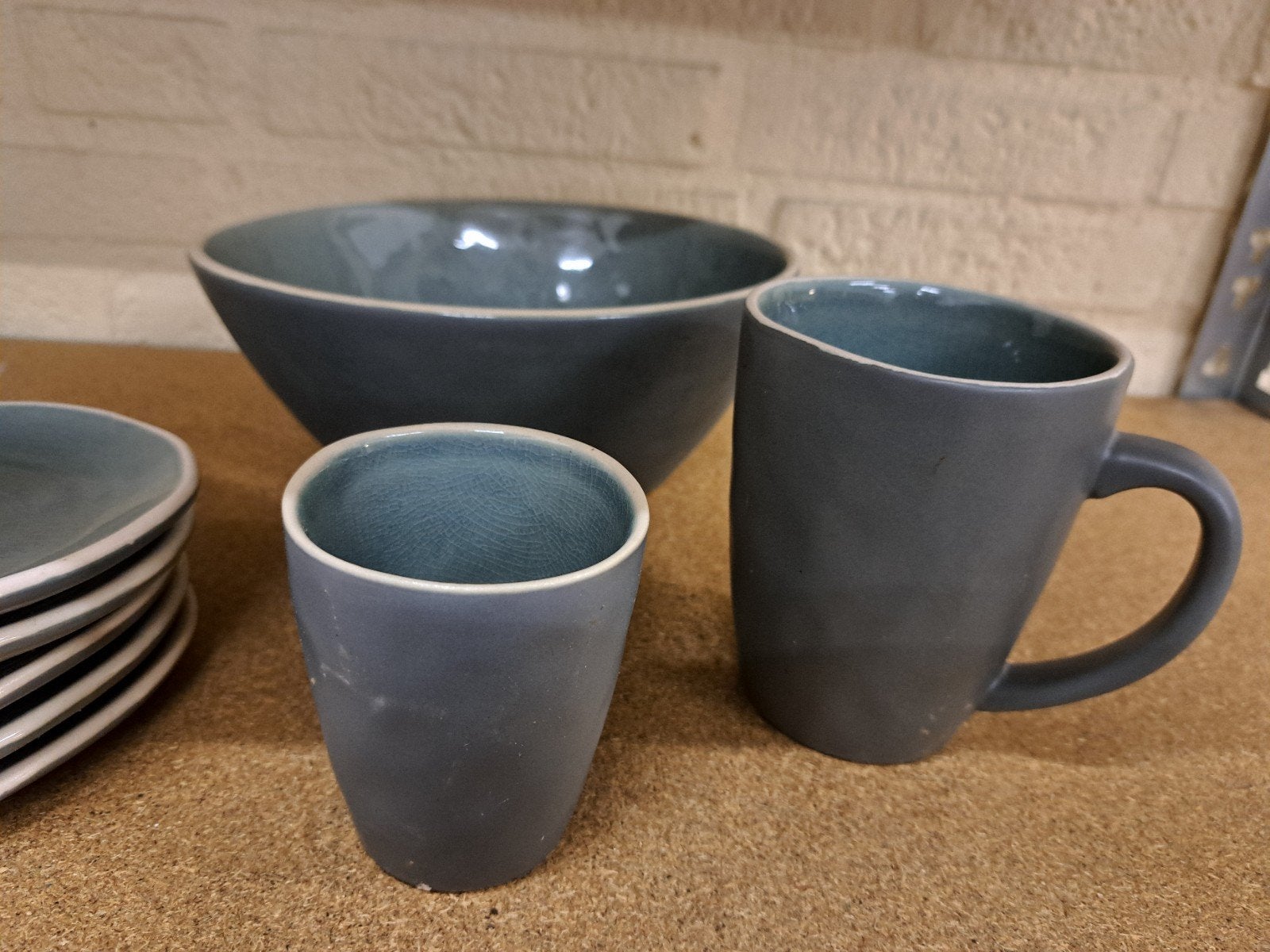 Diverse onderdelen van grijs Elin servies, Gebruikt, Overige merken, Keramiek, Ophalen of Verzenden