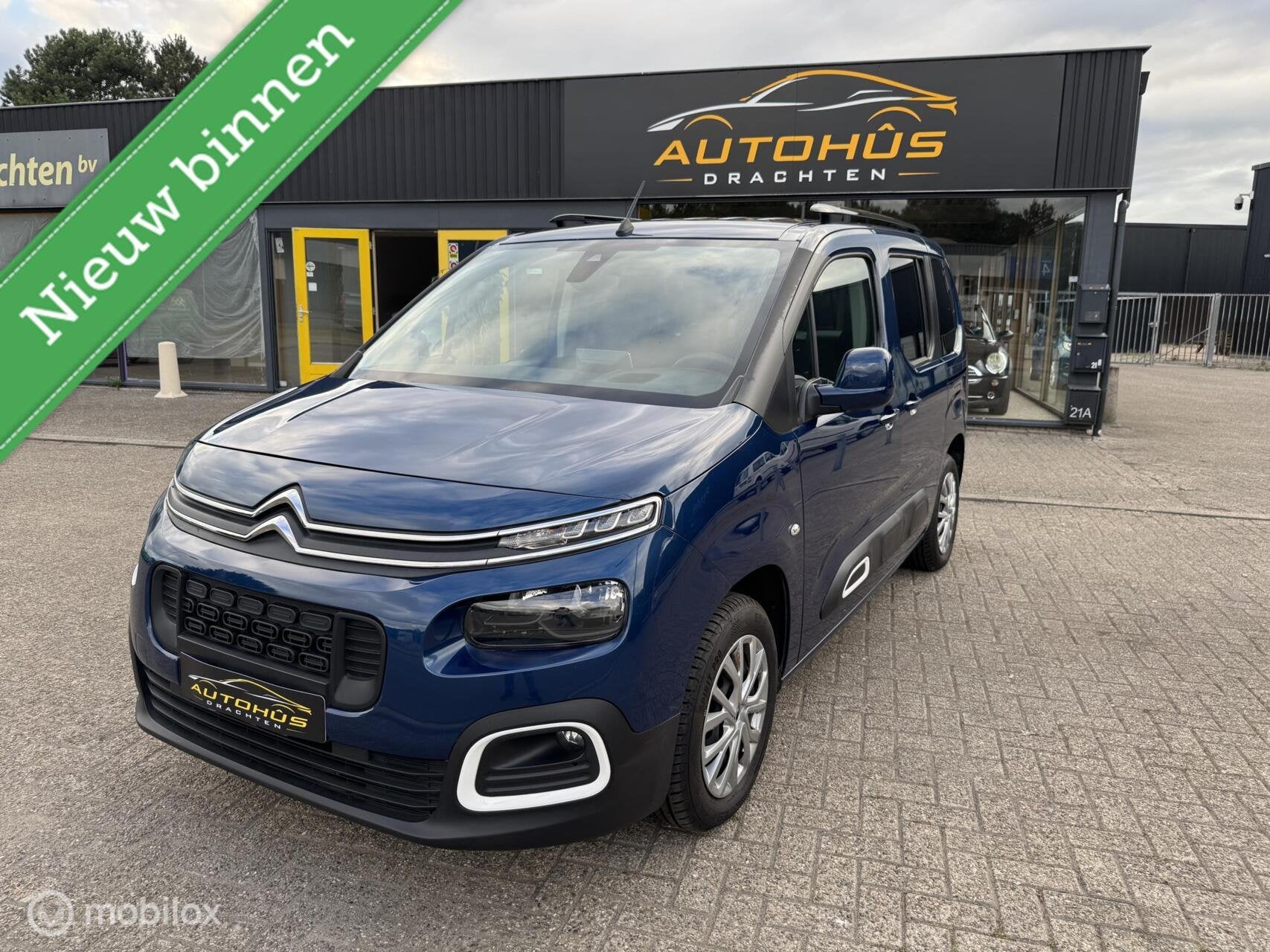 Citroen Berlingo combi 1.2 PureTech Shine Automaat, Navi, Ca, Auto's, Automatische klimaatregeling, Gebruikt, 1199 cc, 3 cilinders