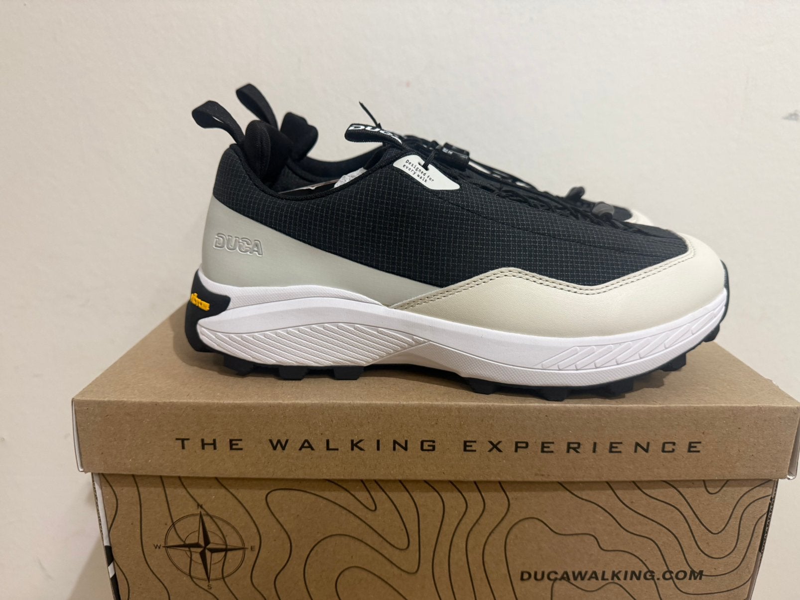 Te koop nieuwe Duca Curbstone Black White, Postlaan 3, Duca, Zwart, Nieuw