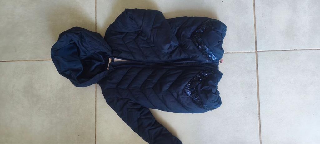 Billieblush winterjas met pailletten, maat 98, Billieblush, Zo goed als nieuw, Jas, Verzenden