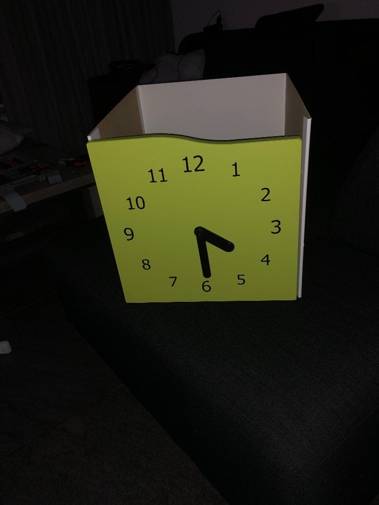 Kallax deurtje met klok, Ophalen of Verzenden, Gebruikt, Wandklok