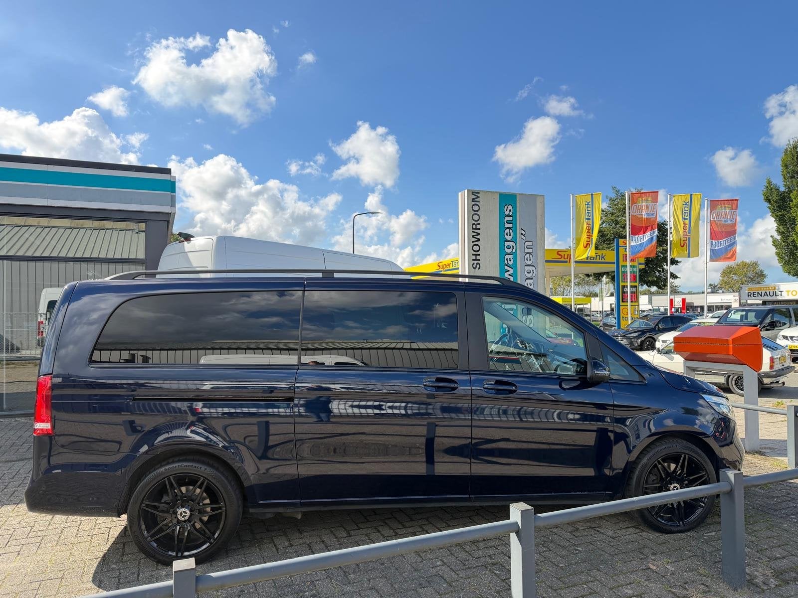 Mercedes-Benz V-Klasse 300d 4-MATIC L3 XXL DC | Avantgarde |, Auto's, Automaat, Dealer onderhouden, Gebruikt, Euro 6