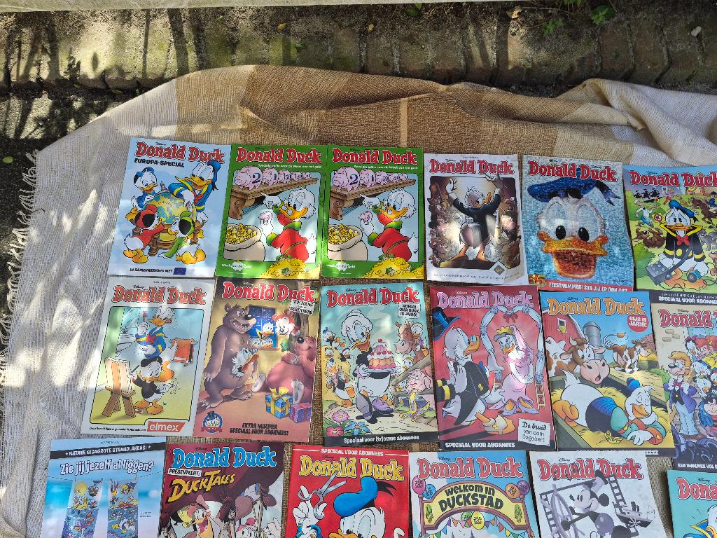 Donald Duck, ca. 30 stuks, speciaal voor abonnees 2017 t/m, Ophalen, Zo goed als nieuw, Donald Duck, Meerdere stripboeken
