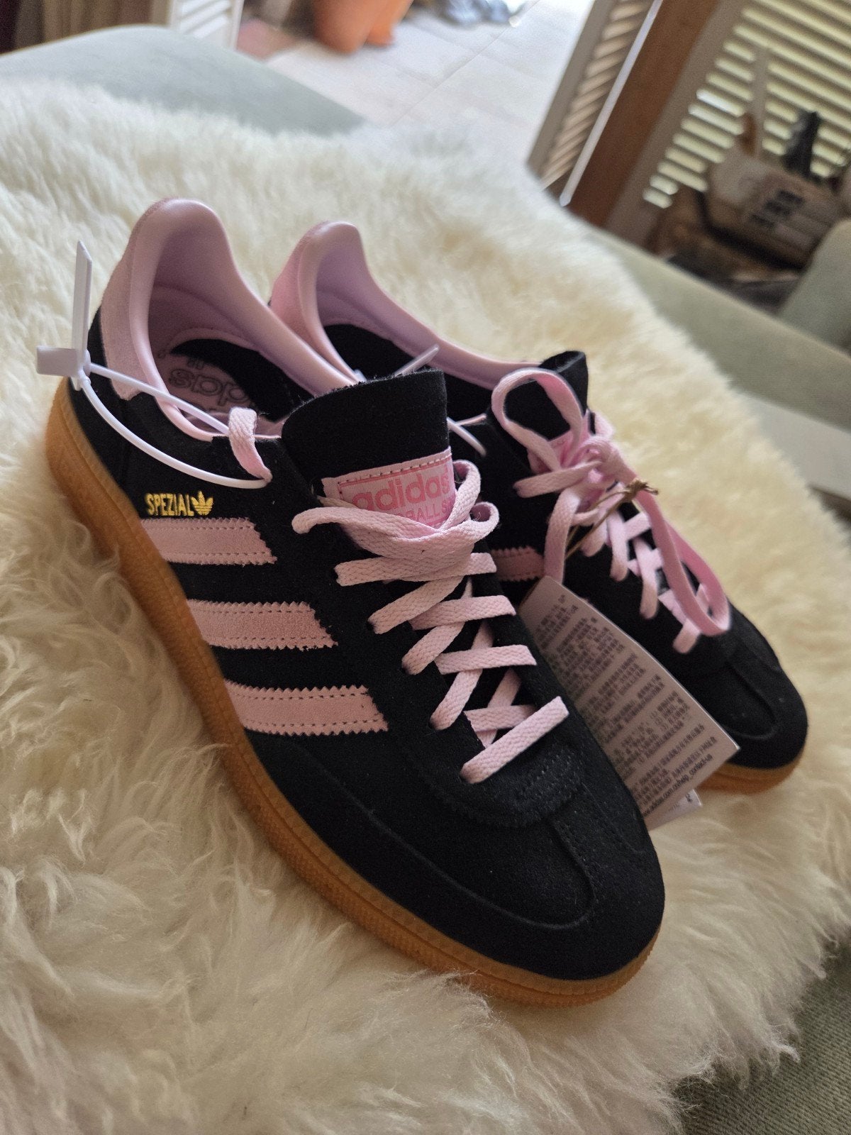 Adidas Dames schoenen zwart met Roze, Adidas, Zwart, Nieuw, Ophalen of Verzenden