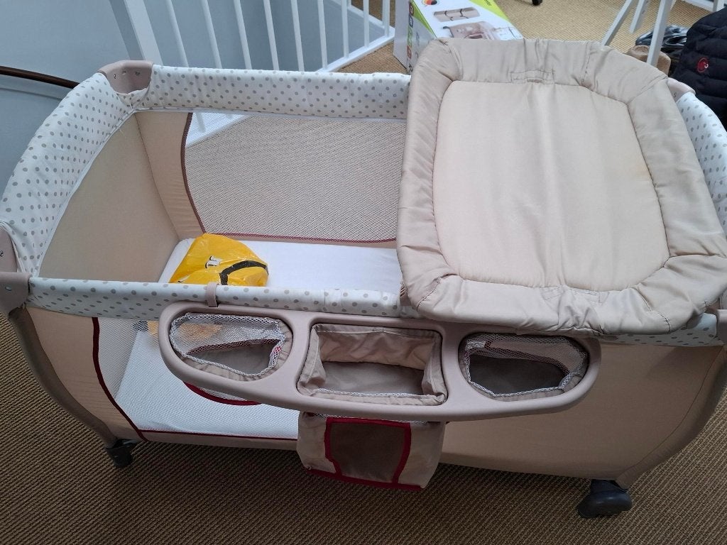 Kinderbed met aerosleep matras, Ophalen, Gebruikt, Minder dan 140 cm, Matras