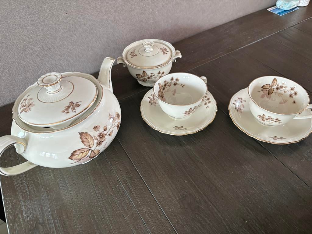 Vintage servies – theepot, kopjes & schotels – jaren 60/70, Antiek en Kunst, Antiek | Servies compleet, Ophalen