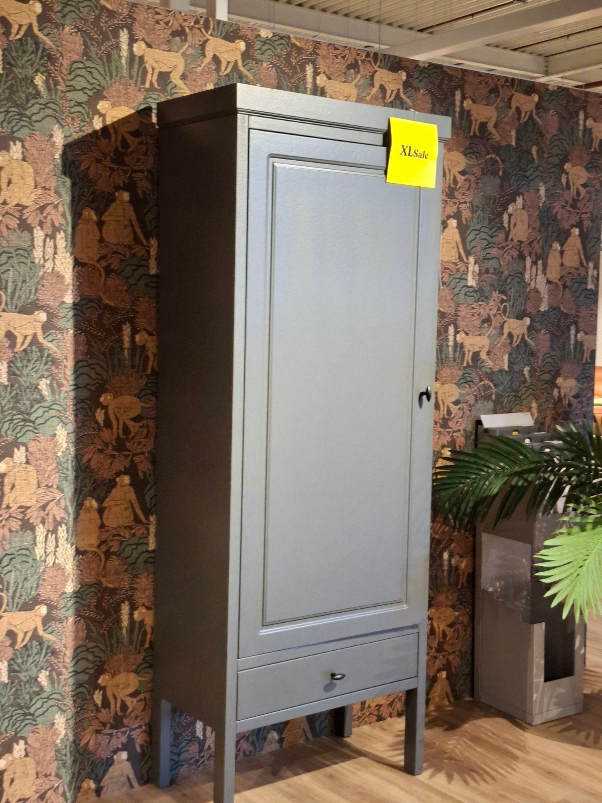 Showroommodel Bergkast Crown, Ophalen, 200 cm of meer, Nieuw, Minder dan 150 cm