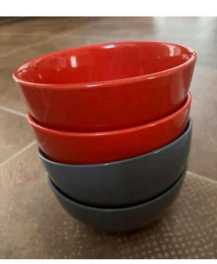 Hema Schaaltjes - 4 stuks (rood en grijs), Huis en Inrichting, Keuken | Servies, Gebruikt, Keramiek, Ophalen of Verzenden, Kom(men)