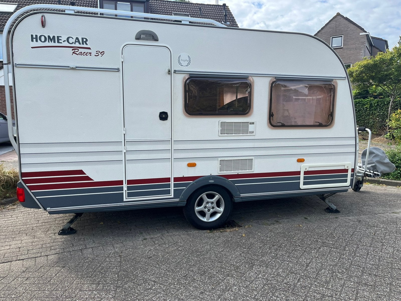Home-Car Racer 39 met stapelbed!, Caravans en Kamperen, Caravans, Home-car, Treinzit, 750 - 1000 kg, Particulier