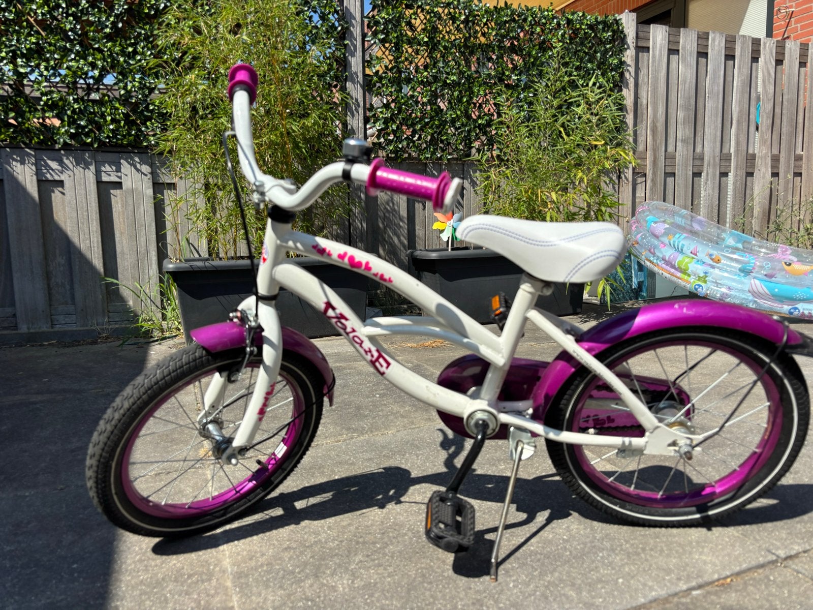 Kinderfiets Volare met 16 inch wielen - Wit/Paars, Ophalen, Gebruikt, Velgrem, 16 tot 20 inch