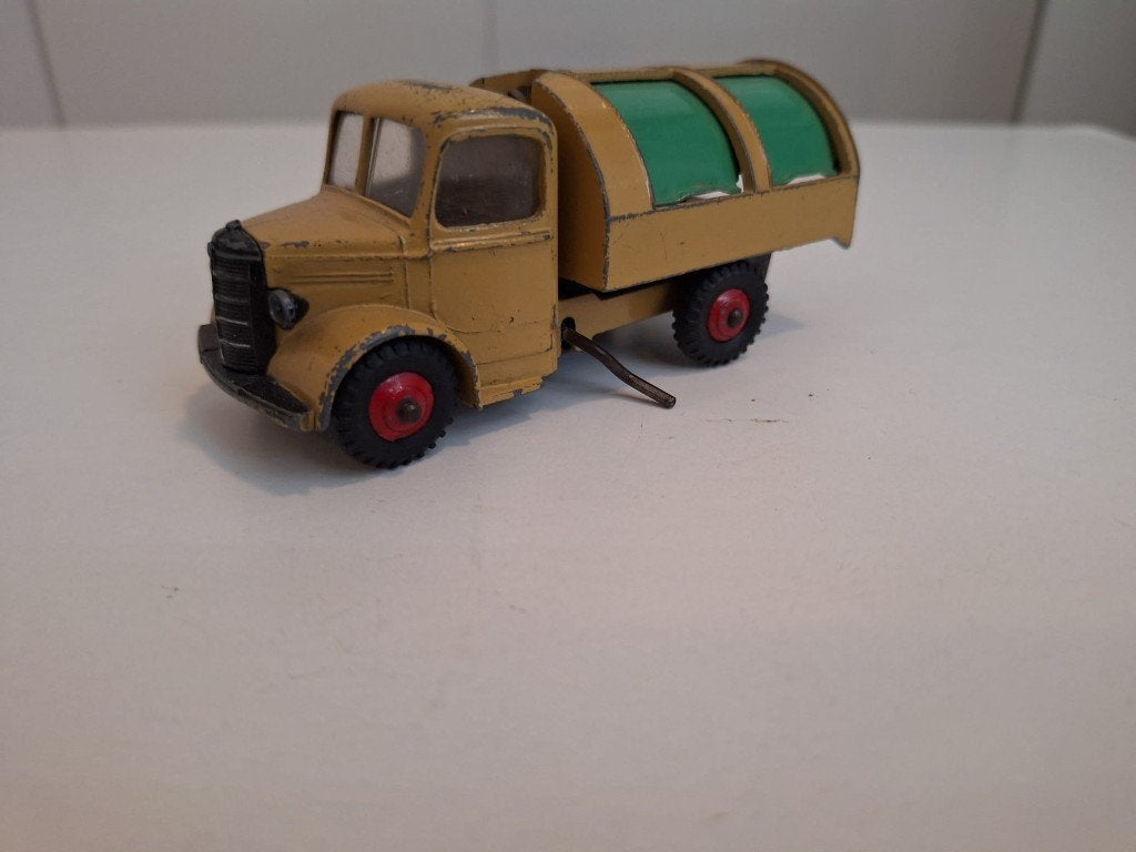 Dinky Toys Bedford Refuse Wagon (nr. 252), Hobby en Vrije tijd, Ophalen of Verzenden, Gebruikt, Bus of Vrachtwagen, Dinky Toys