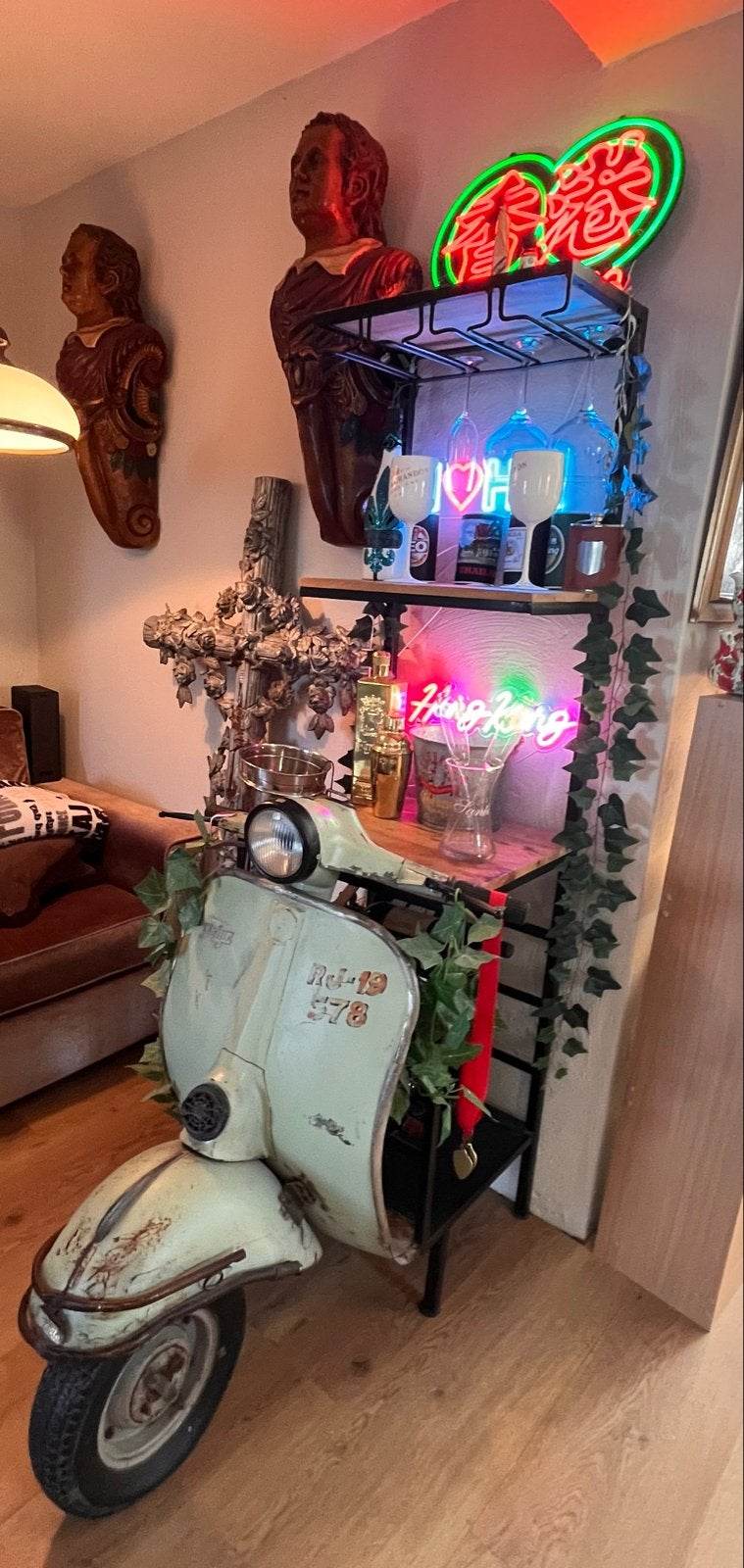 Unieke Scooter Bar met Wijnrek en Glazen Houders, Ophalen, Gebruikt
