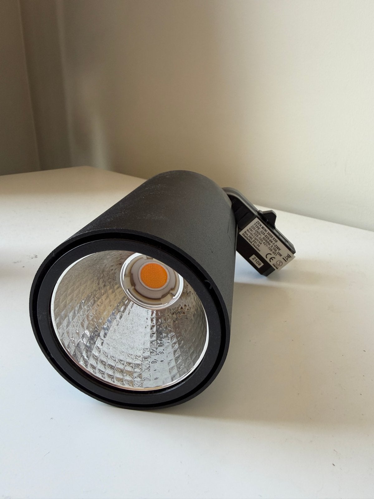 Nordic Lights Zen Mini 3000 930 Railspot Zwart, Ophalen, Overige merken, Overige fittingen, Zo goed als nieuw
