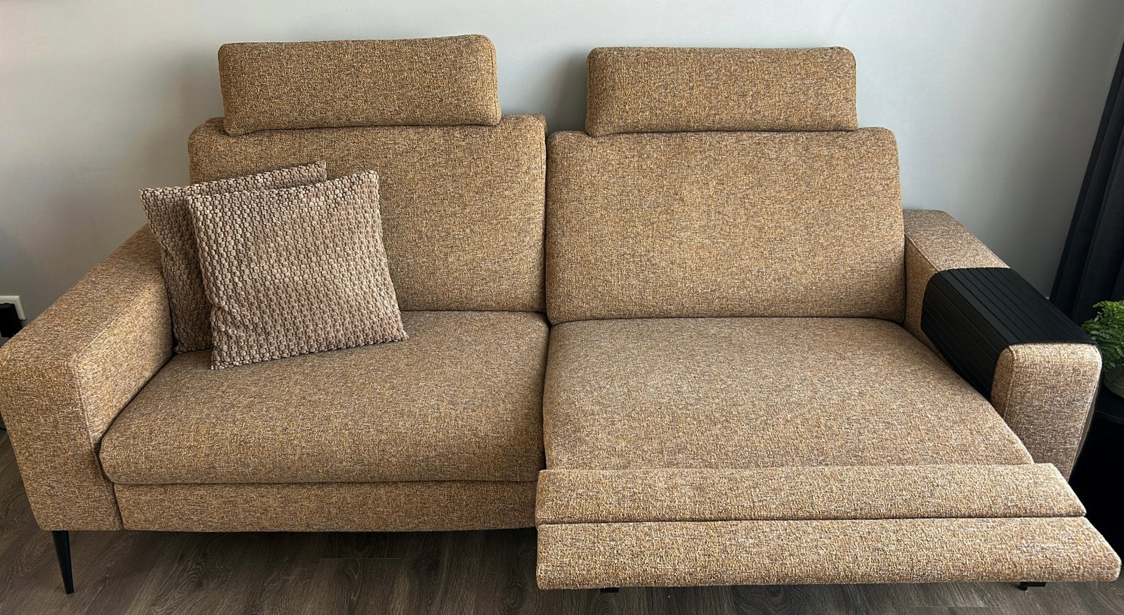 Luxe bank te koop, slechts 1 jaar oud! (uitschuifbaar), Huis en Inrichting, Banken | Bankstellen, Ophalen, Driepersoons, Zo goed als nieuw