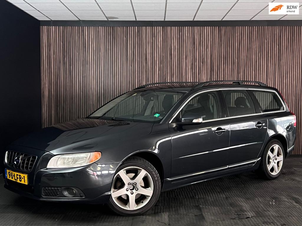 Volvo V70 2.4D 5 CILINDER AUTOMAAT/LEDEREN BEKLEDING/AIRCOND, Auto's, 15 km/l, Zwart, Diesel, Euro 4
