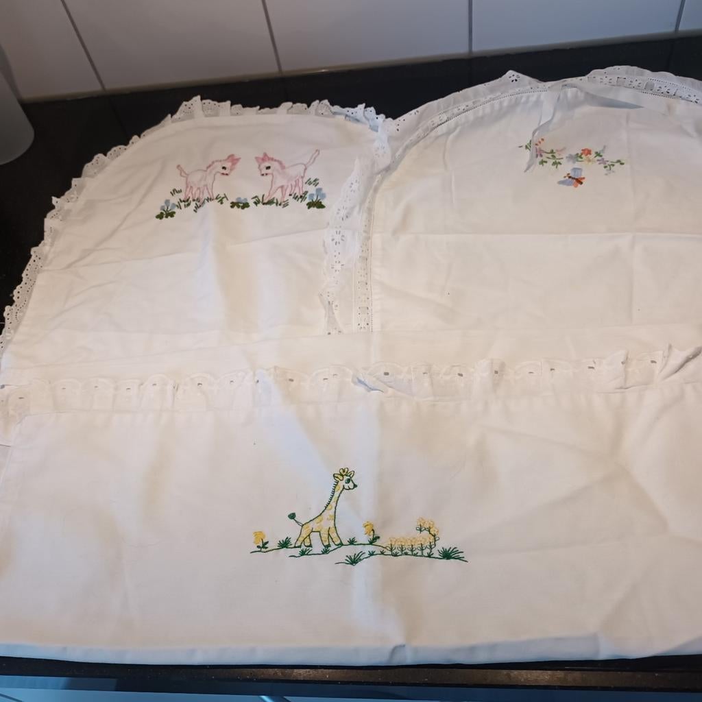 Vintage kinder kussen slopen, Huis en Inrichting, Ophalen of Verzenden, Eenpersoons, Kussen