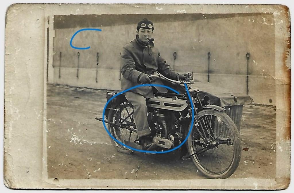 Triumph motor zijspan van riet fotokaart, Ophalen of Verzenden, 1920 tot 1940, Gelopen, Voertuig