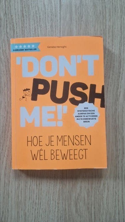 Genieke Hertoghs - Don't push me!, Sociale wetenschap, Ophalen of Verzenden, Zo goed als nieuw, Genieke Hertoghs