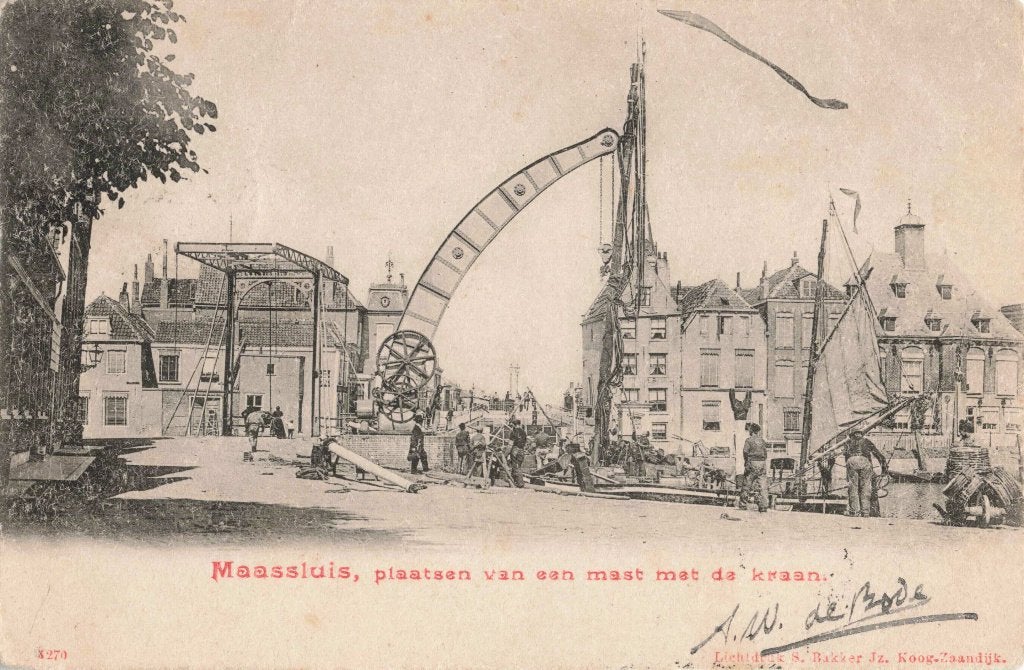 Maassluis plaatsen van een mast met de kraan L3443, Ophalen, Voor 1920, Gelopen, Zuid-Holland