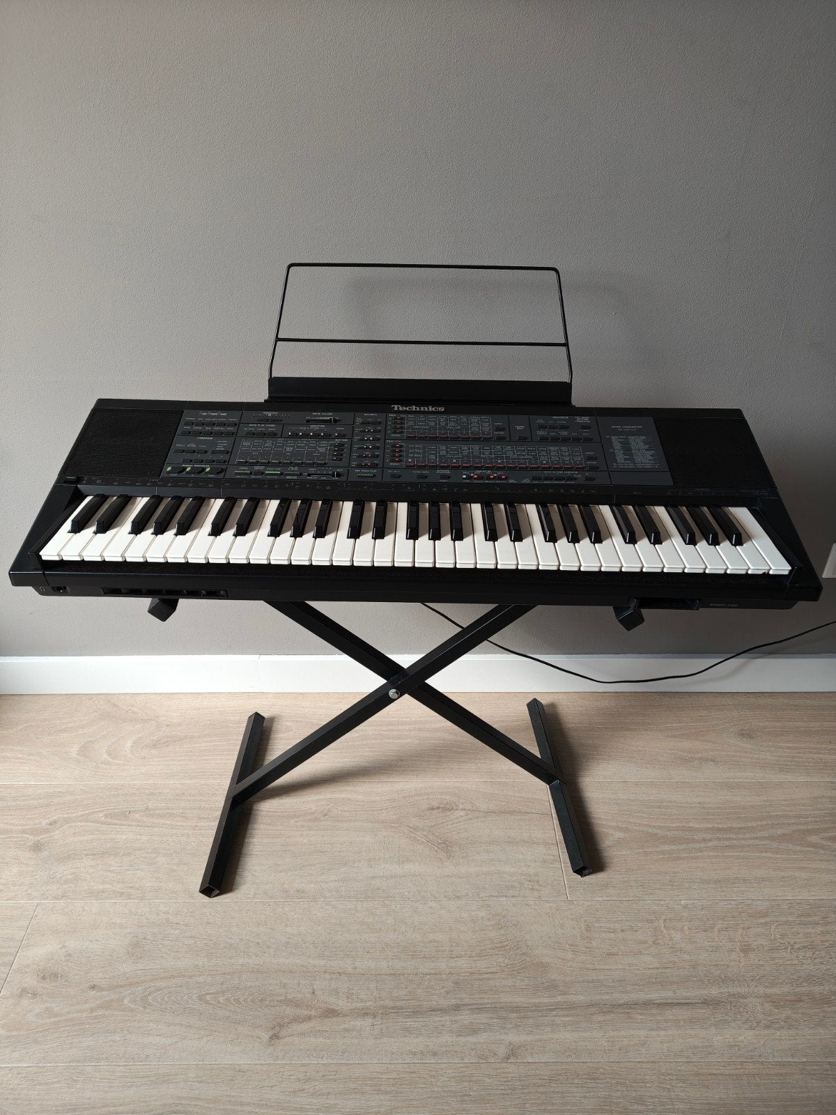 Technics SX-K700 Keyboard met standaard, Ophalen, 61 toetsen, Met standaard, Zo goed als nieuw