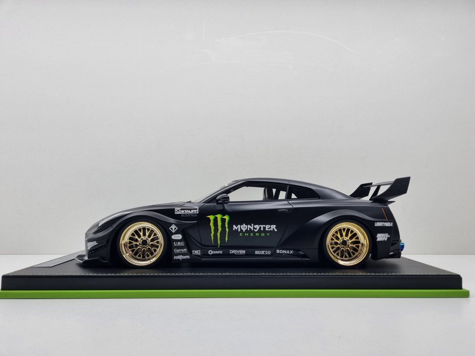 1:12 Ivy
Nissan Skyline GTR R35 35GT-RR LB Works
1/20 1:12 N, Ophalen of Verzenden, Nieuw, 1:9 t/m 1:12, Auto