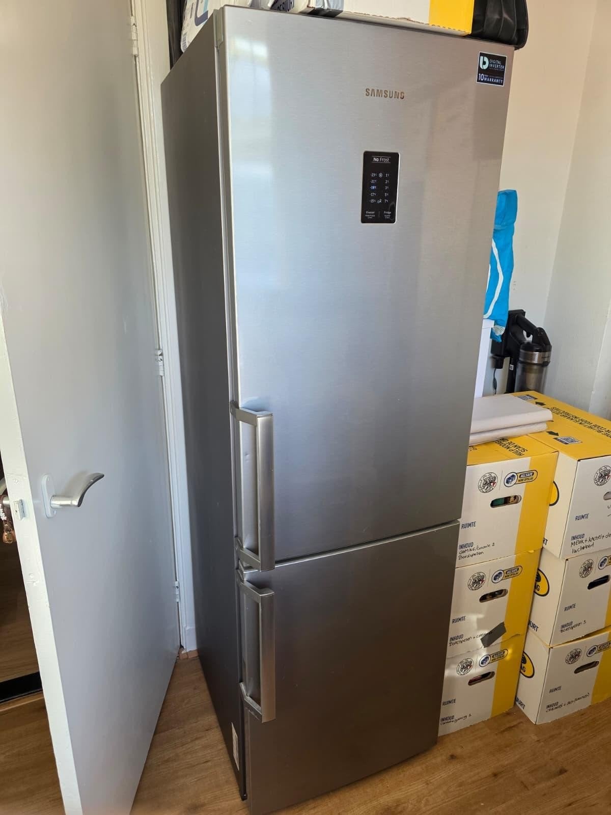 Samsung Koel-vriescombinatie RB33J3315SA/EF, 200 liter of meer, Ophalen, Met aparte vriezer, 160 cm of meer