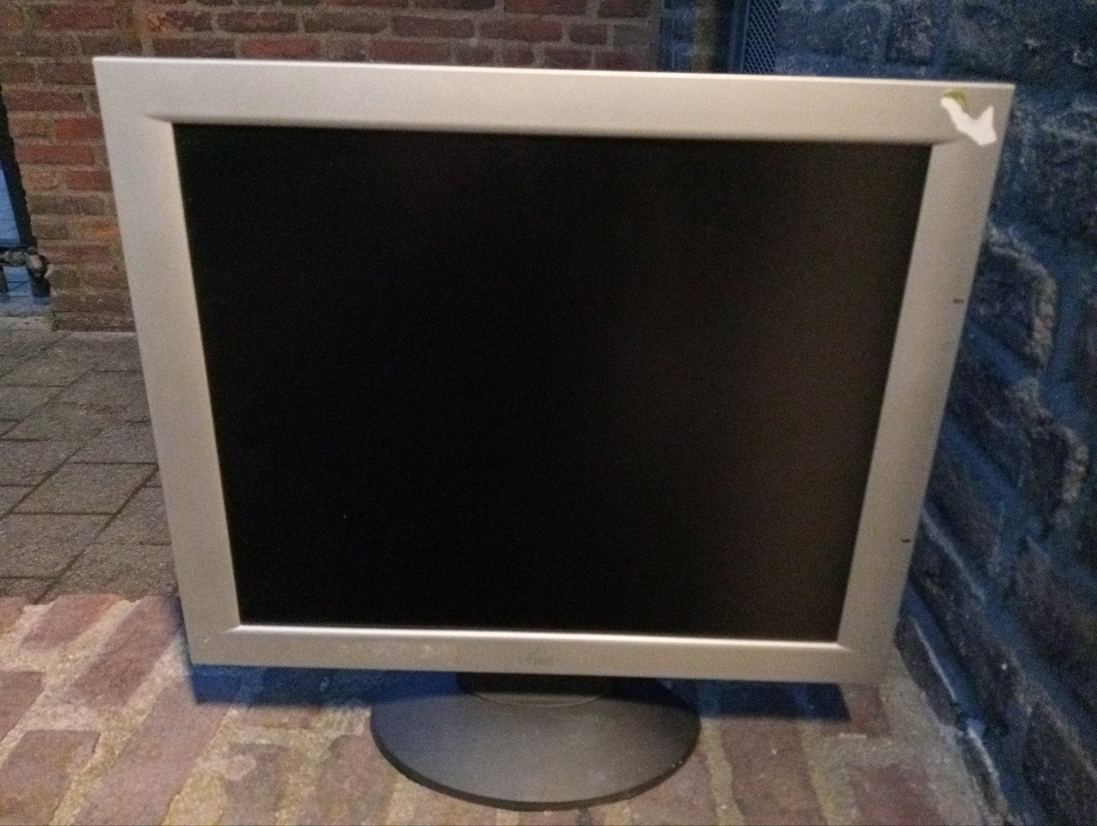 VOBIS, of LG Flatron W1946S-BF monitor & andere benodigdhede, Ophalen, Gebruikt, VGA, LG