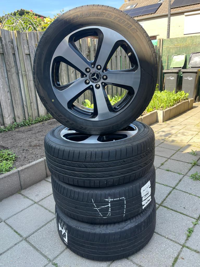 Mercedes Origineel glc velgen en zomer banden, 18 inch, Banden en Velgen, Ophalen of Verzenden, 235 mm