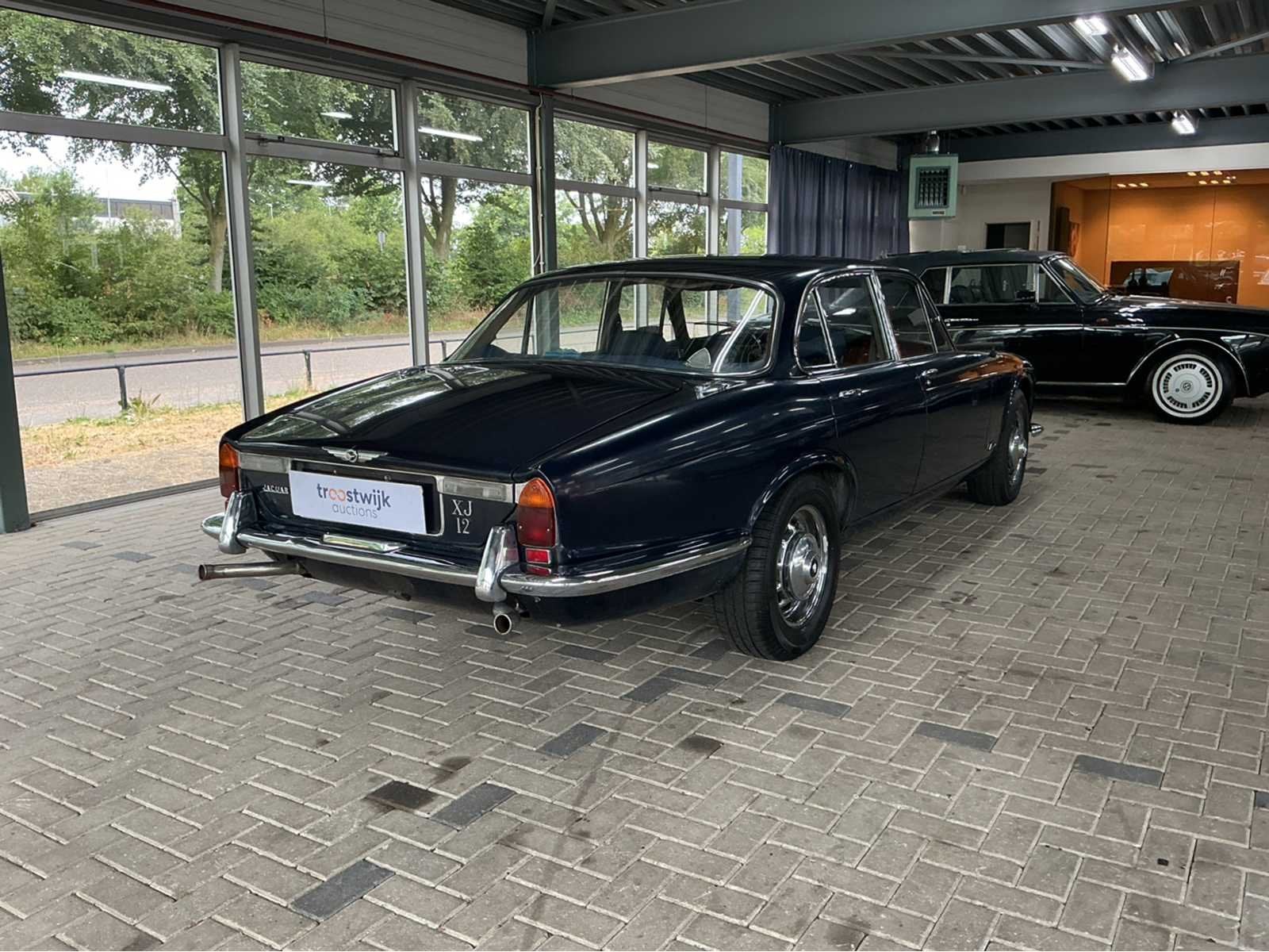 Jaguar - 1973 - XJ - 5.3 V12 de Luxe - Marge Auto, Auto's, Gebruikt, 12 cilinders, Blauw, XJ