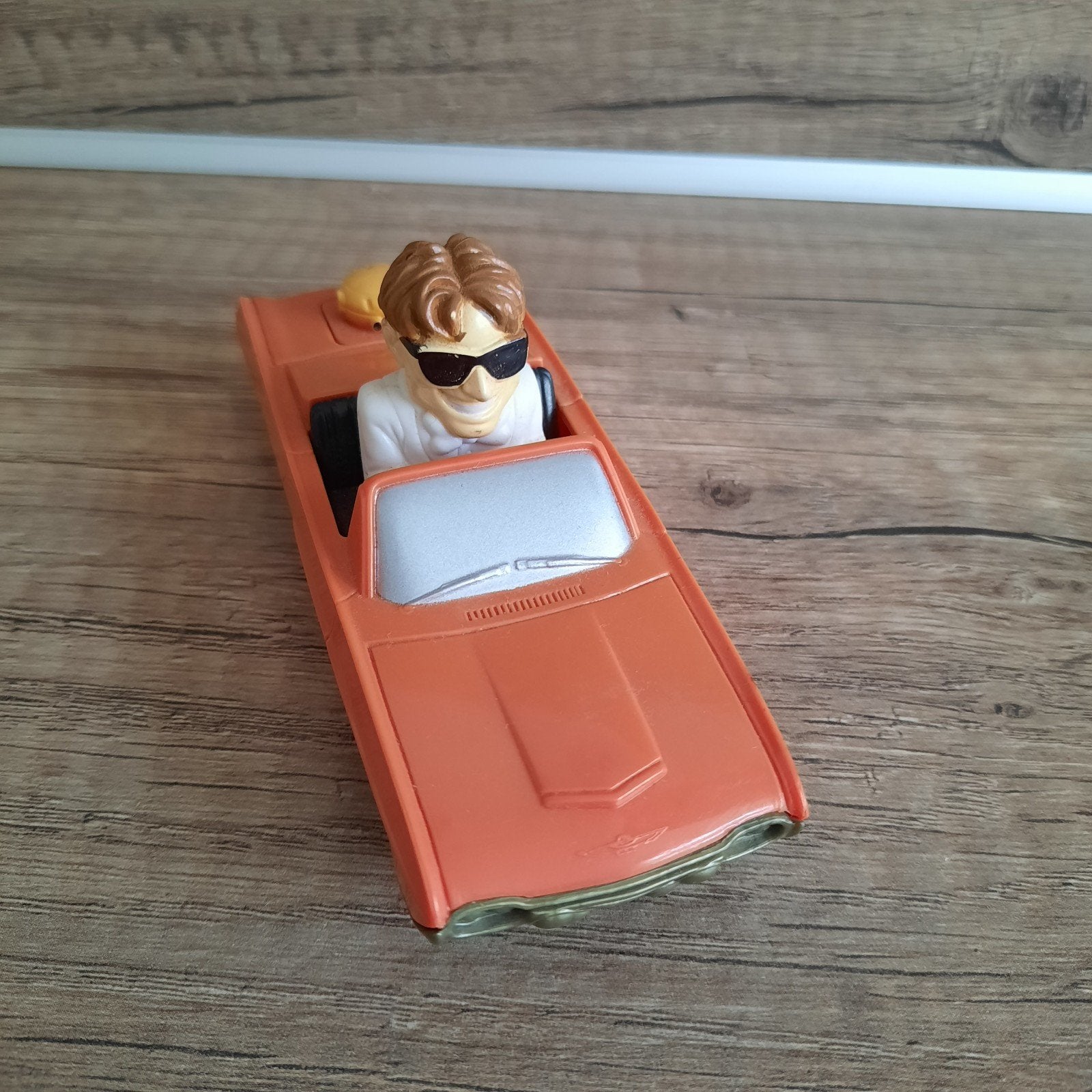 Man in auto, Disney, Made for Mc Donald's Corp Thunderbird, Ophalen of Verzenden, Gebruikt
