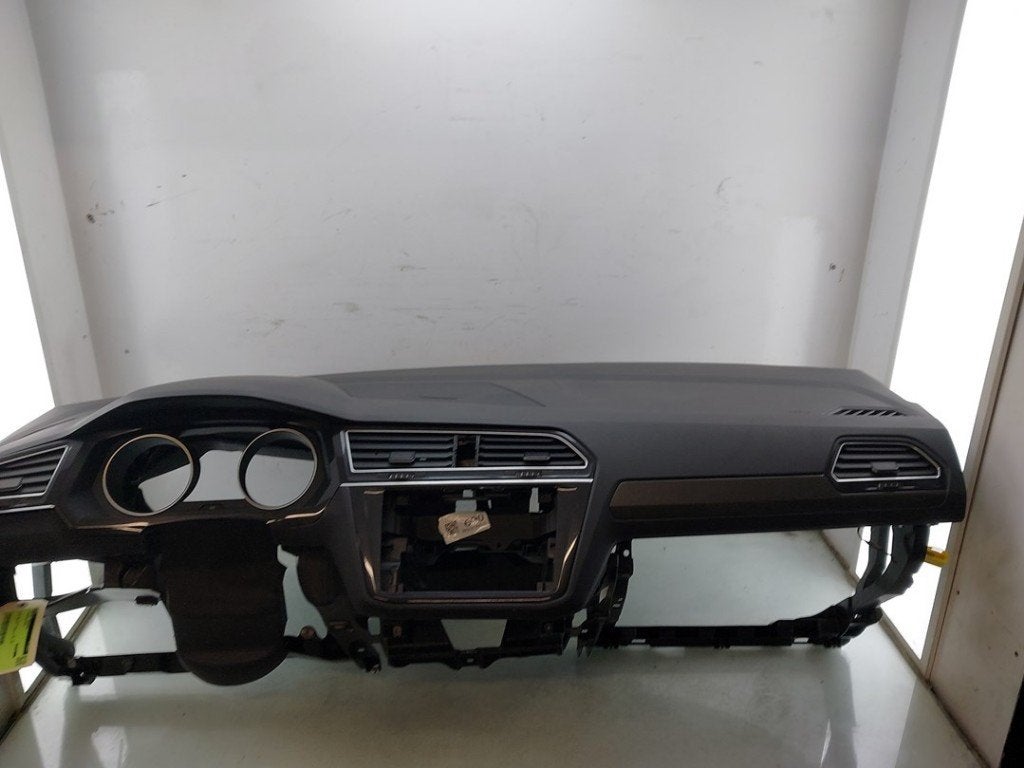 Airbag Set + Dashboard Volkswagen Tiguan (AD1) 5NB857003FFLG, Gebruikt, Volkswagen, Volkswagen AG, Kundenbetreuung@volkswagen.de