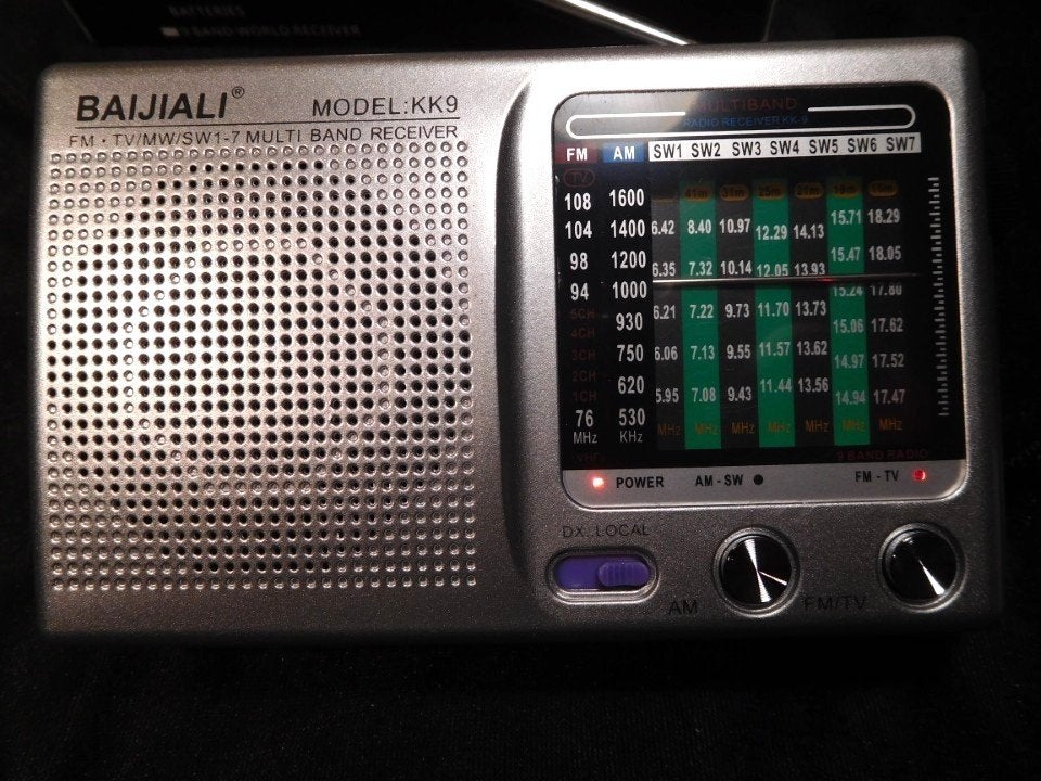 NoodRadio Nood Radio FM-Am-Kortegolf nieuw mooi klein, Audio, Tv en Foto, Radio's, Ophalen, Nieuw, Wereldontvanger