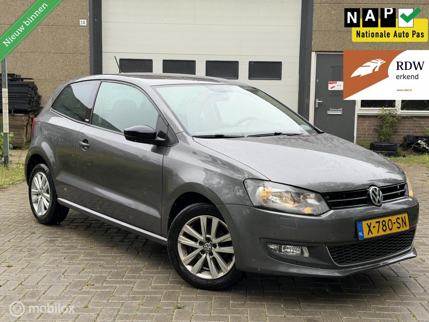 Volkswagen Polo 1.2 Easyline STOELVRWARMING|CRUISE|BLUETOOTH, Auto's, Voorwielaandrijving, Euro 5, 967 kg, 60 pk