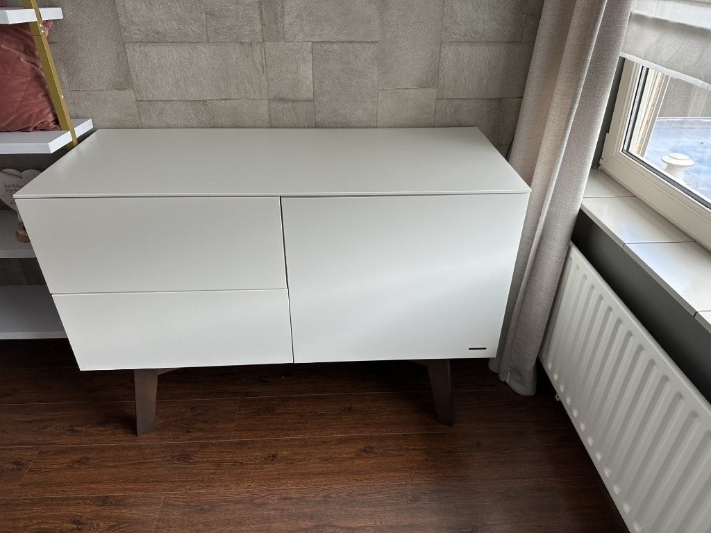 Babykamer Kidsmill sixties serie waltnoot - zeer netjes, Ophalen, Zo goed als nieuw, Jongetje of Meisje