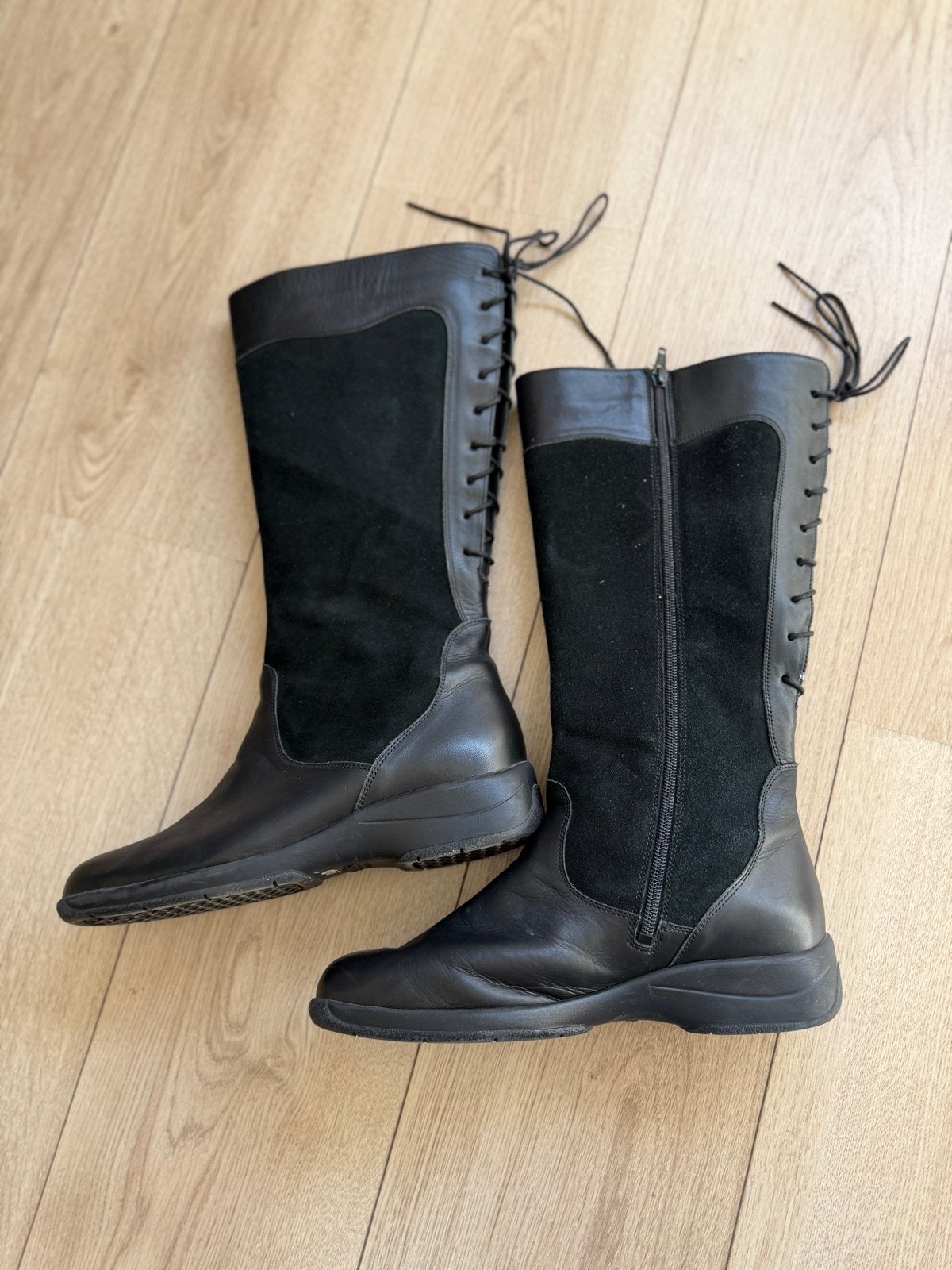 Solidus zwarte leren laarzen met vetersluiting, maat 41, Kleding | Dames, Ophalen of Verzenden, Gedragen, Zwart, Hoge laarzen