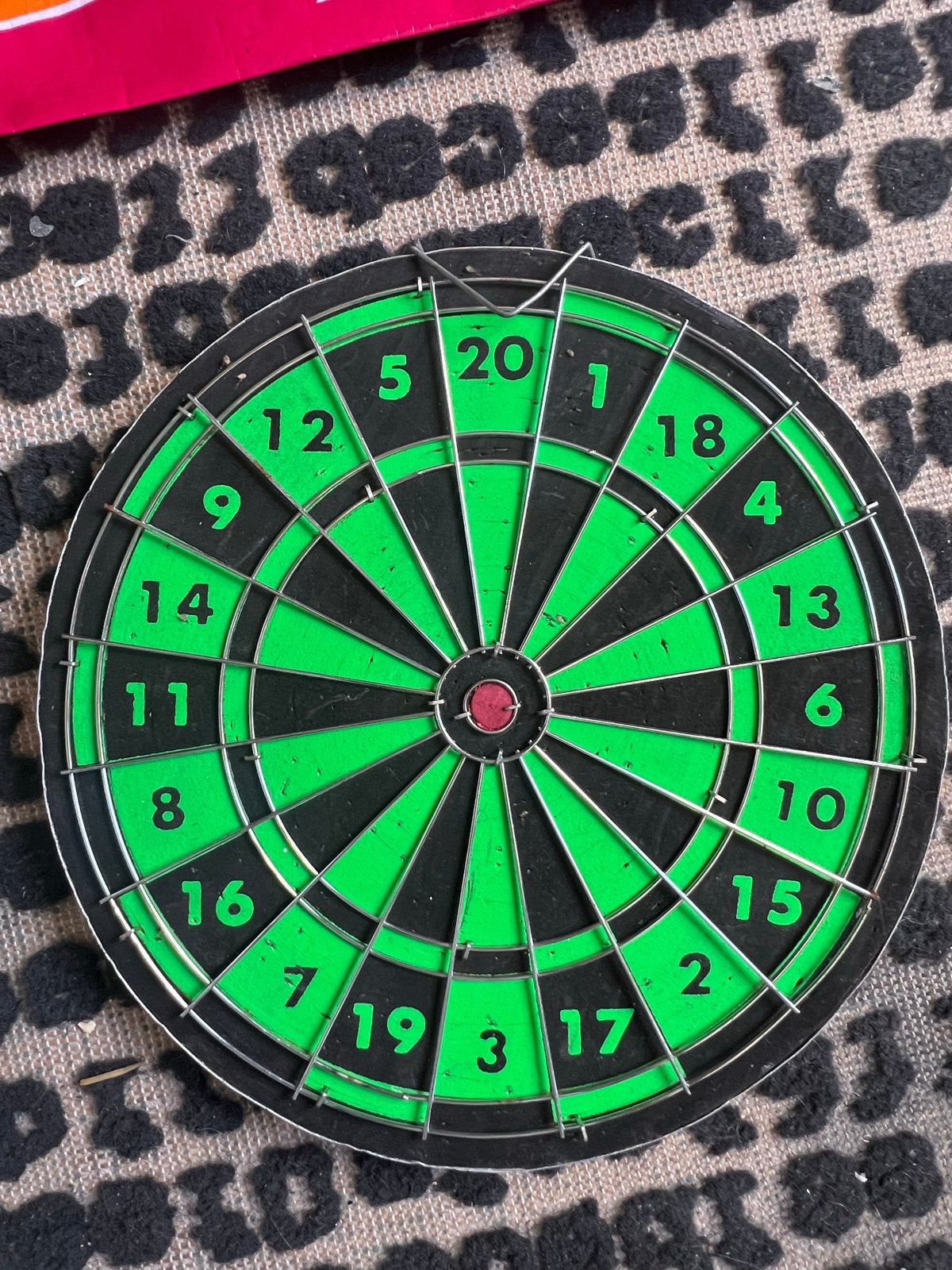 Dubbelzijdig dartbord - Darts en schietschijf, Ophalen of Verzenden, Gebruikt, Dartbord