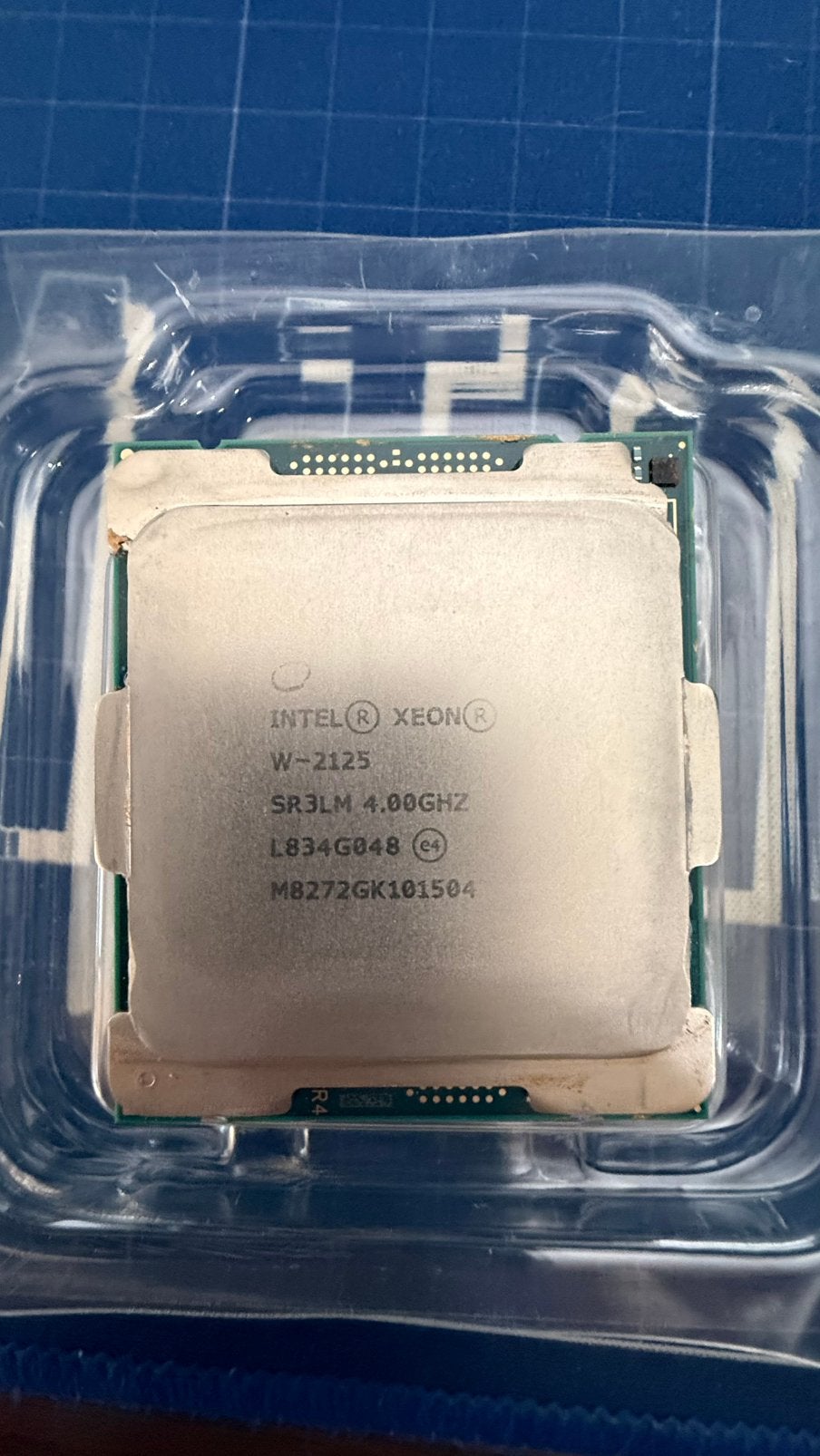 Intel Xeon W-2125 | 4 Cores / 8 Threads | LGA2066, Computers en Software, Processors, Ophalen of Verzenden, Zo goed als nieuw