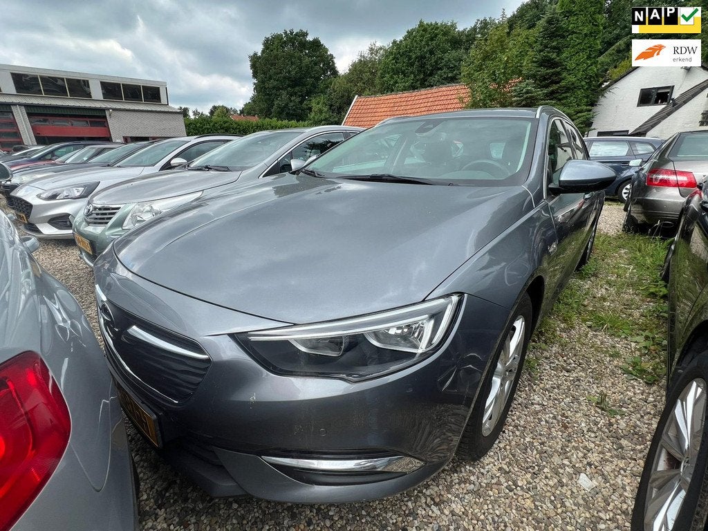 Opel Insignia Sports Tourer 1.6 CDTI EcoTec Business Executi, Auto's, Opel, Voorwielaandrijving, 136 pk, Gebruikt, Euro 6