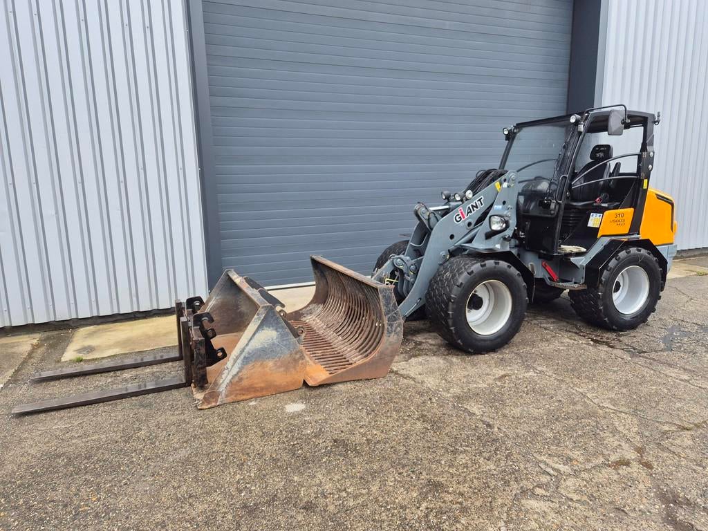 Giant V5003 HD Shovel / Wiellader (bj 2018), Wiellader of Shovel