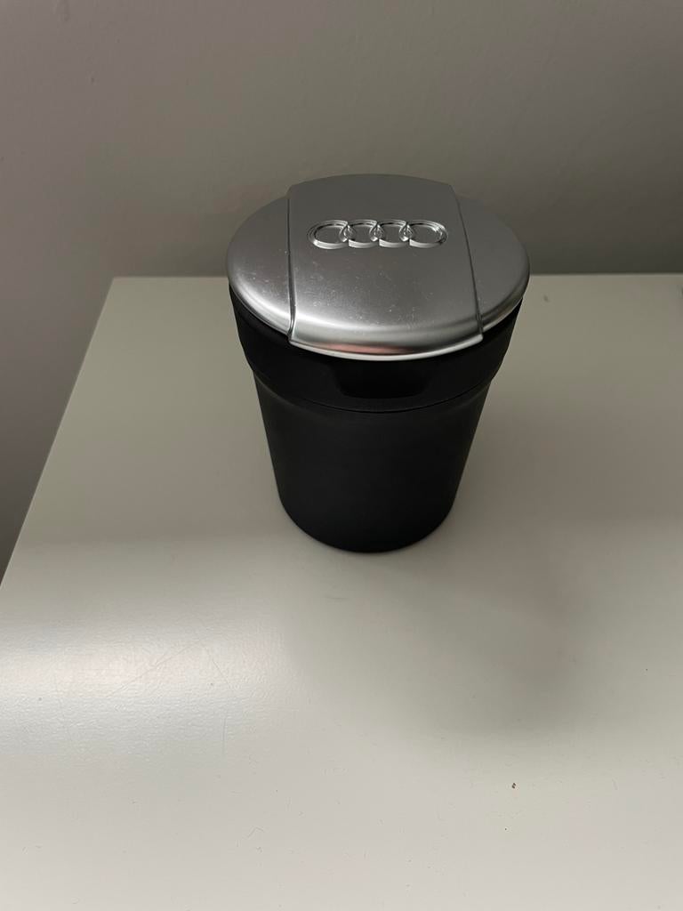 Originele asbak van audi, Ophalen of Verzenden, Zo goed als nieuw